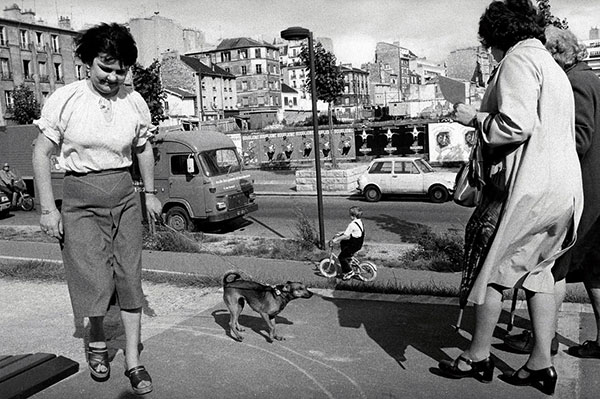 These big women in Paris are a perfect example of Forced Perspective