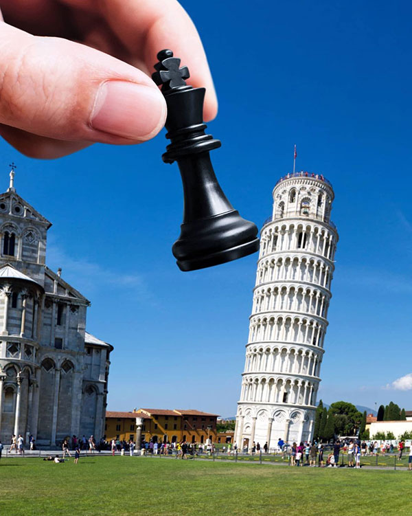 Finally a more creative forced perspective photo at the Leaning Tower of Pisa. The photographer, Suíssas, is a very creative artist making optical illusion photos that are next level, like this Checkmate.