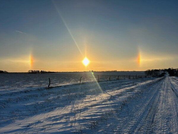 Sun dog 3 suns