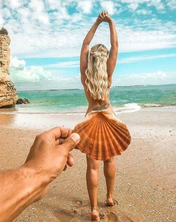 Shell used as a skirt in forced perspective image